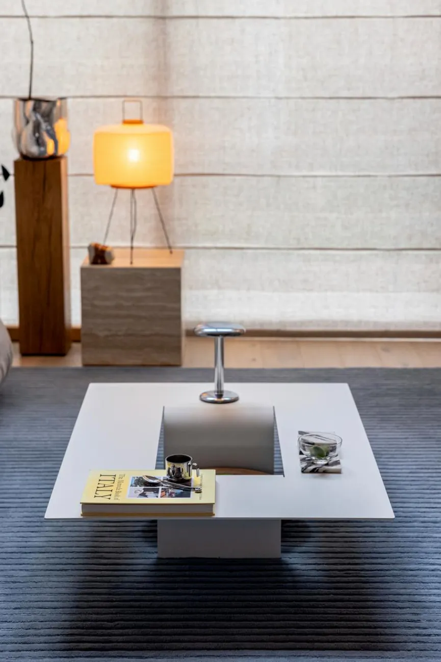 Metallbude Couchtisch Cut