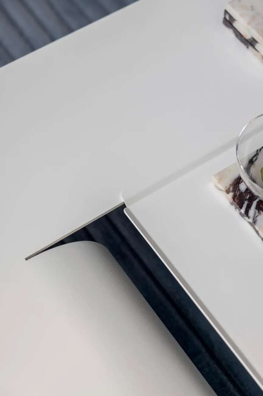 Metallbude Couchtisch Cut