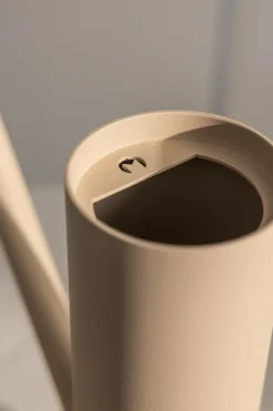 Metallbude Dekofiguren|Gießkanne Yamira