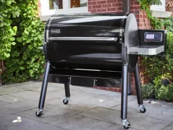 Weber Holzpelletgrill EX6 GBS Smoke Fire
