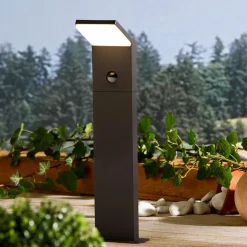 Trio LED-Außenstehleuchte Pearl