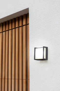Lutec LED-Außenwandleuchte QUBO