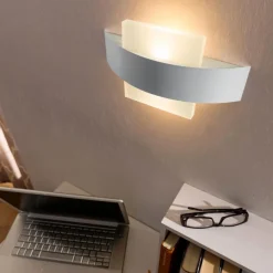 Brilliant LED-Wandleuchte Solution
