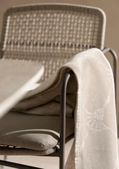 JOOP! Kuscheldecken|Decken|Outdoor-Plaid Cornflower 125 x 170 cm