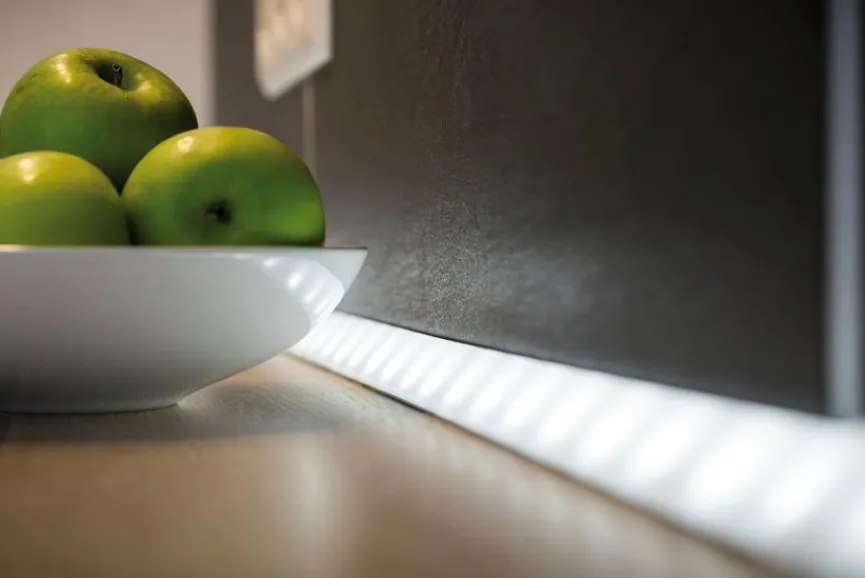 Outlet Stripe Profil Delta Zubehör|Led-Stripes & Lichterketten